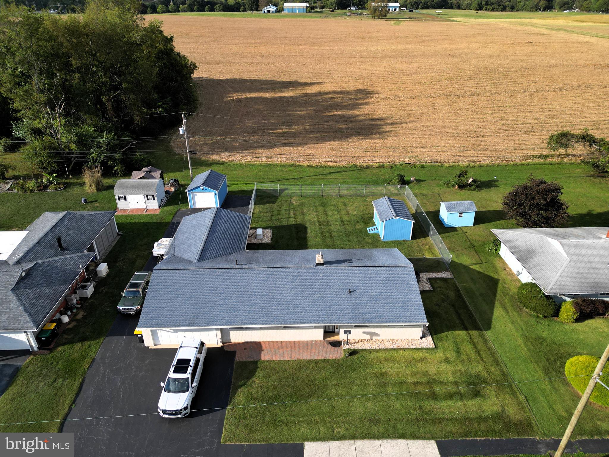 BROOKSIDE - Residential