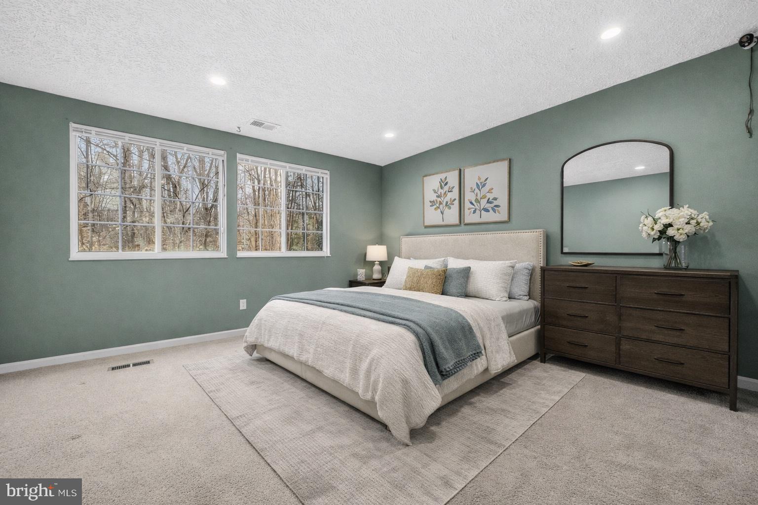 HOLLYMEAD - Residential