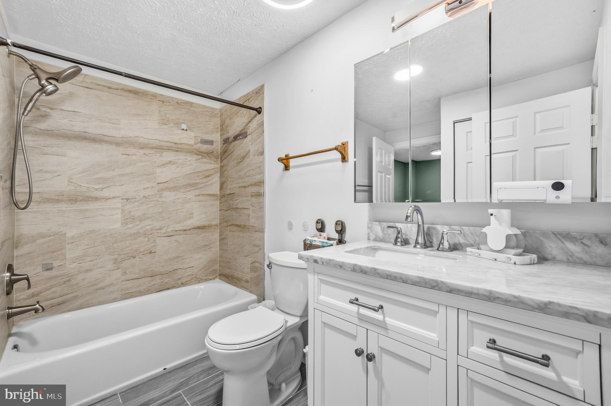 HOLLYMEAD - Residential