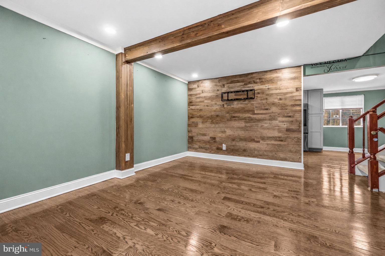 HOLLYMEAD - Residential