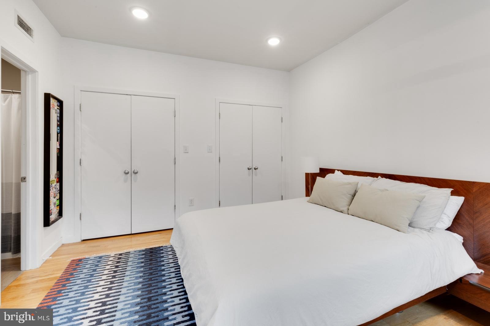 NORRIS SQUARE - Residential Lease