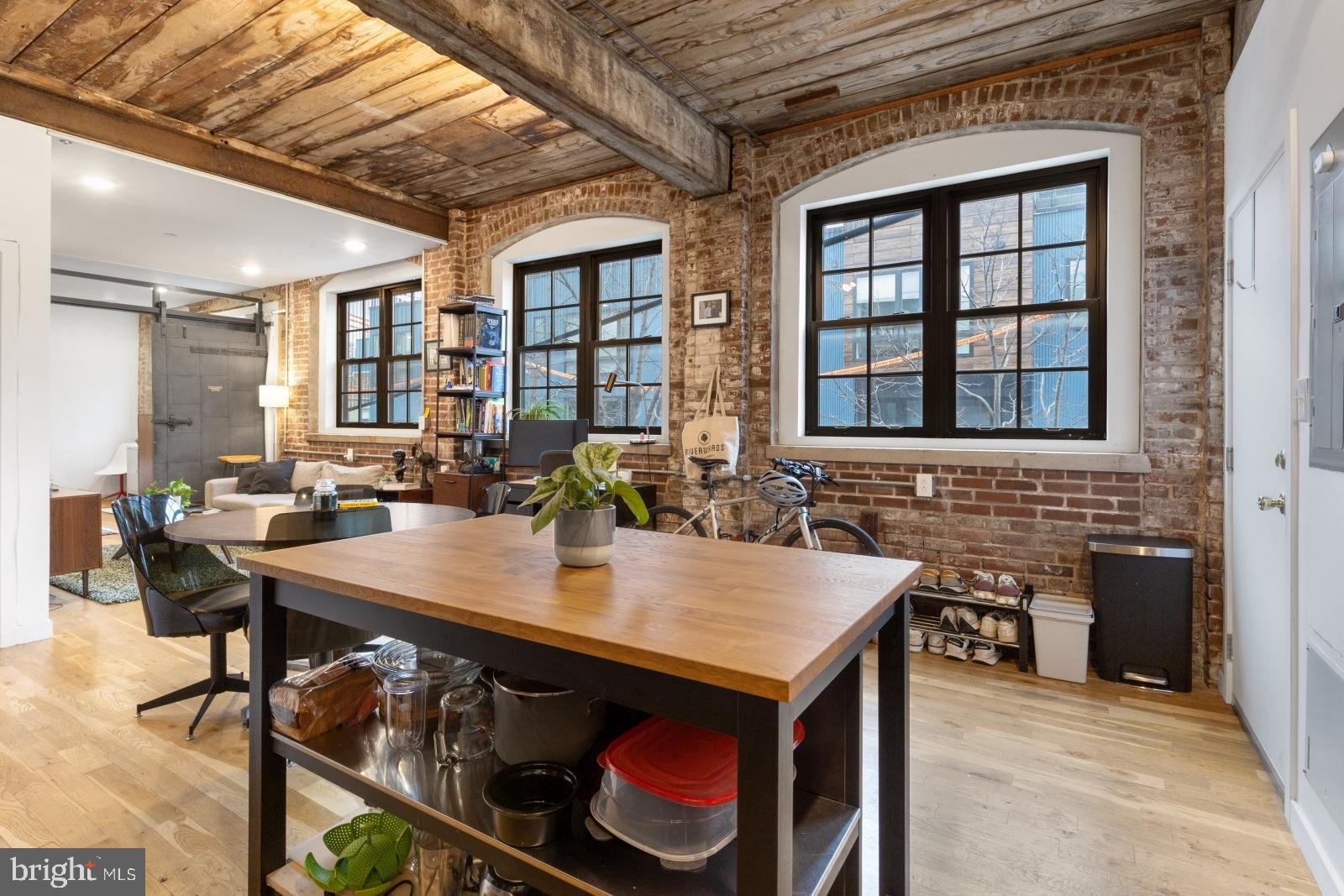 NORRIS SQUARE - Residential Lease