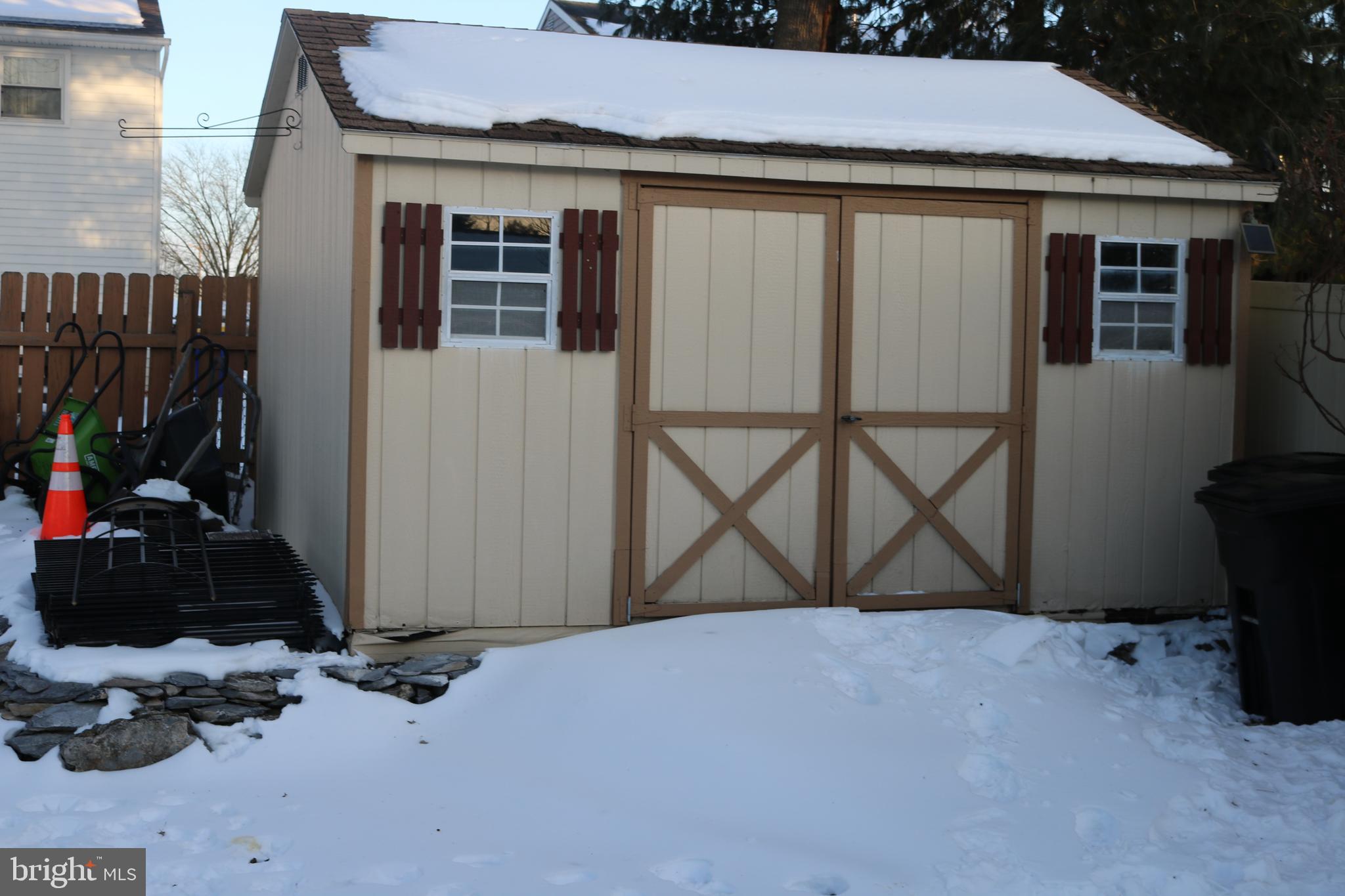 WYNNEWOOD PARK - Residential