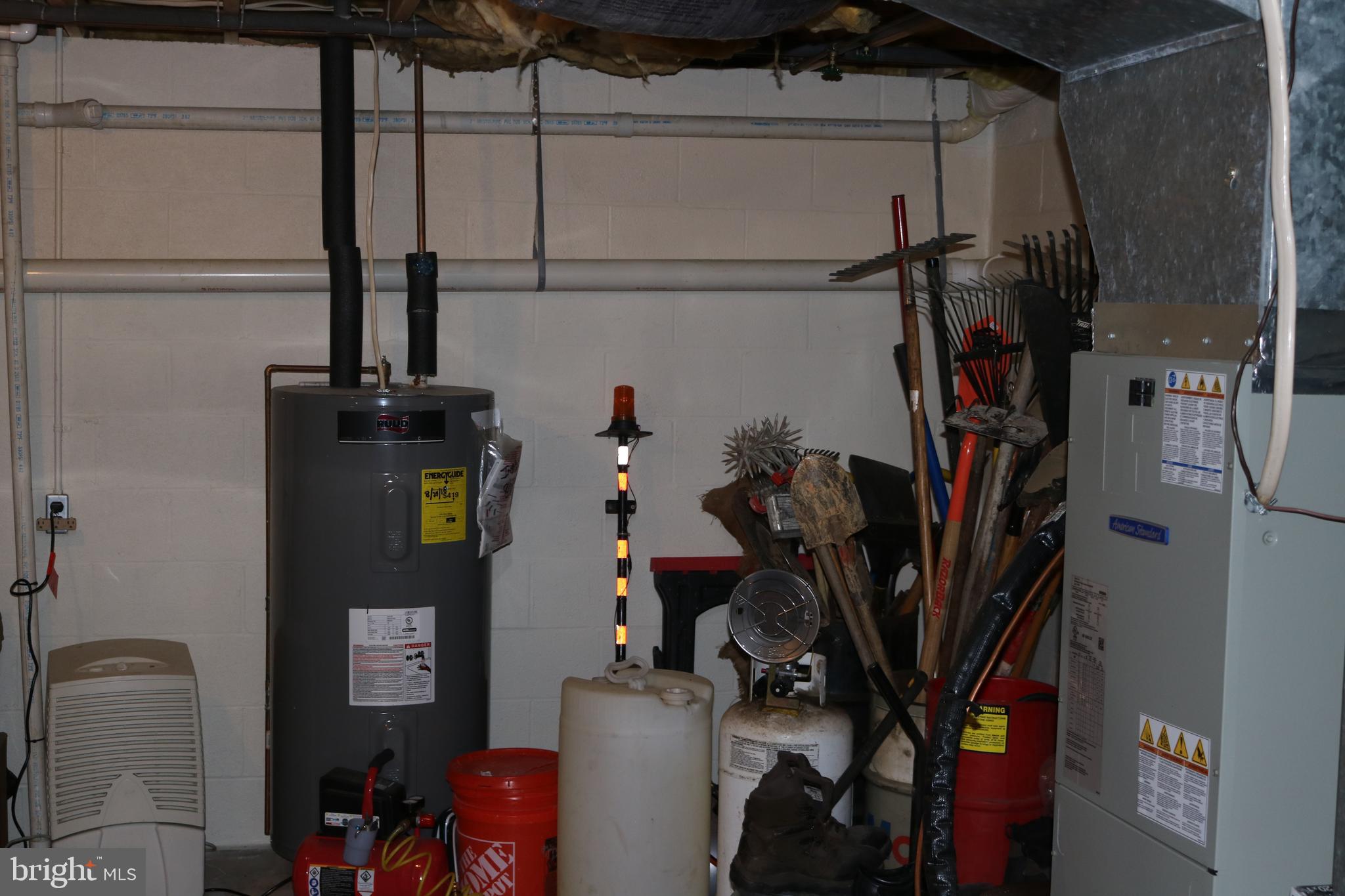 WYNNEWOOD PARK - Residential