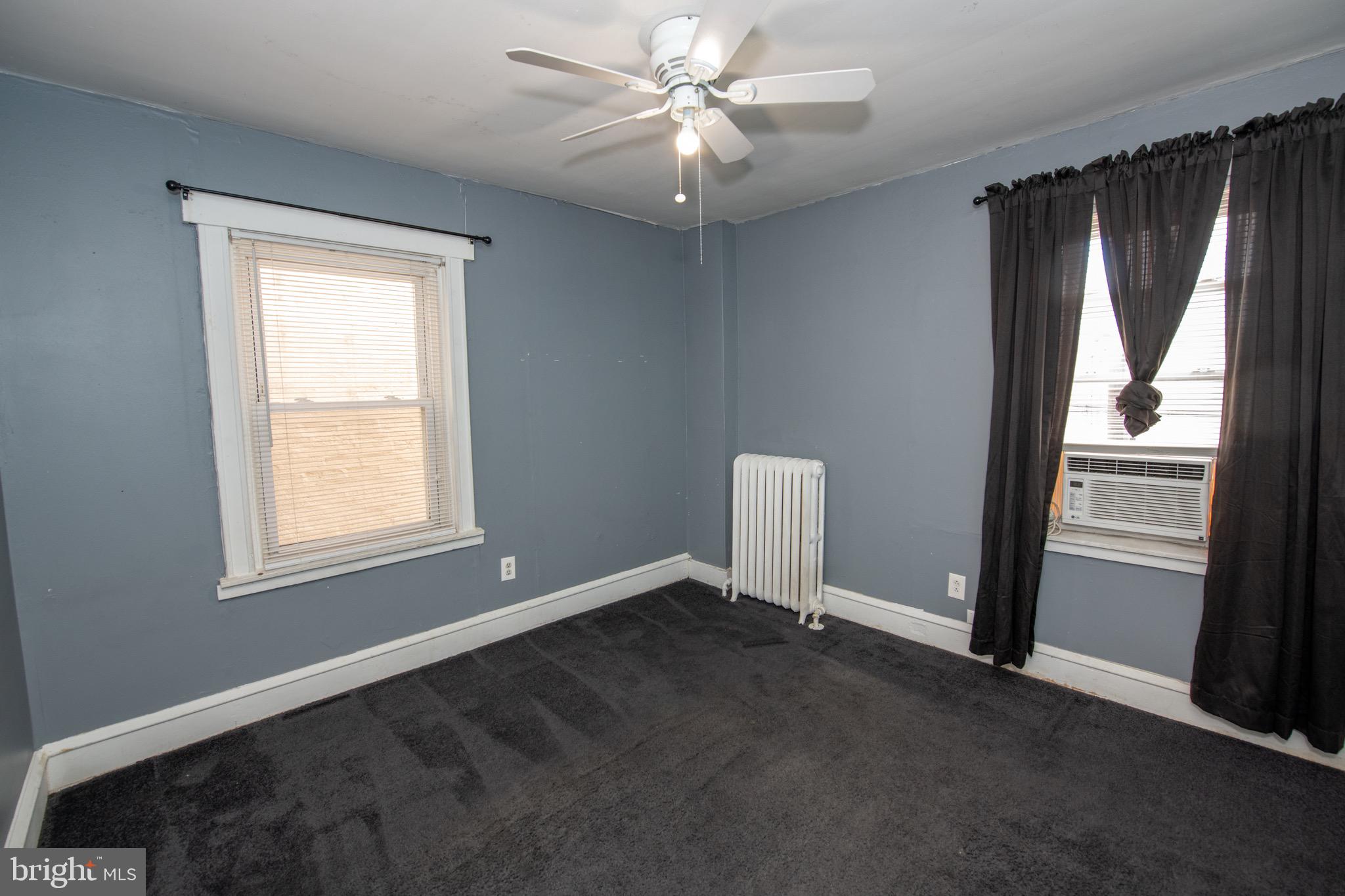 BRIDESBURG - Residential