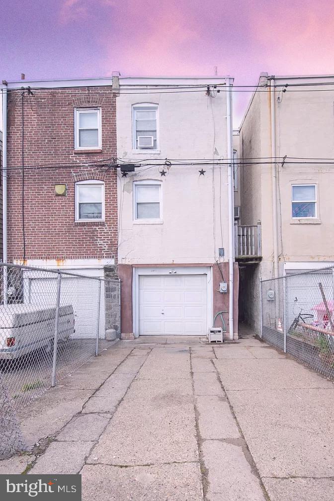 BRIDESBURG - Residential