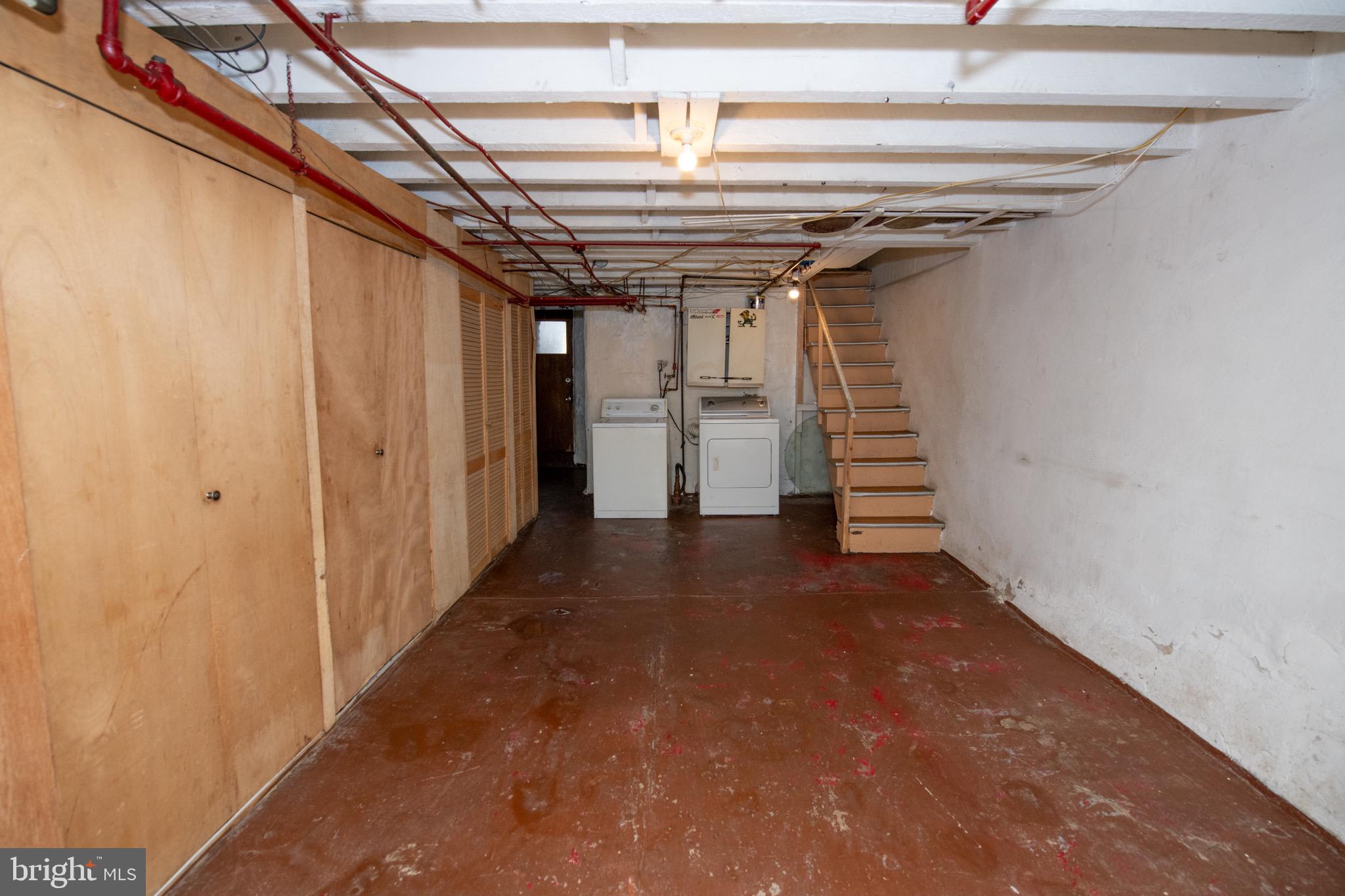 BRIDESBURG - Residential