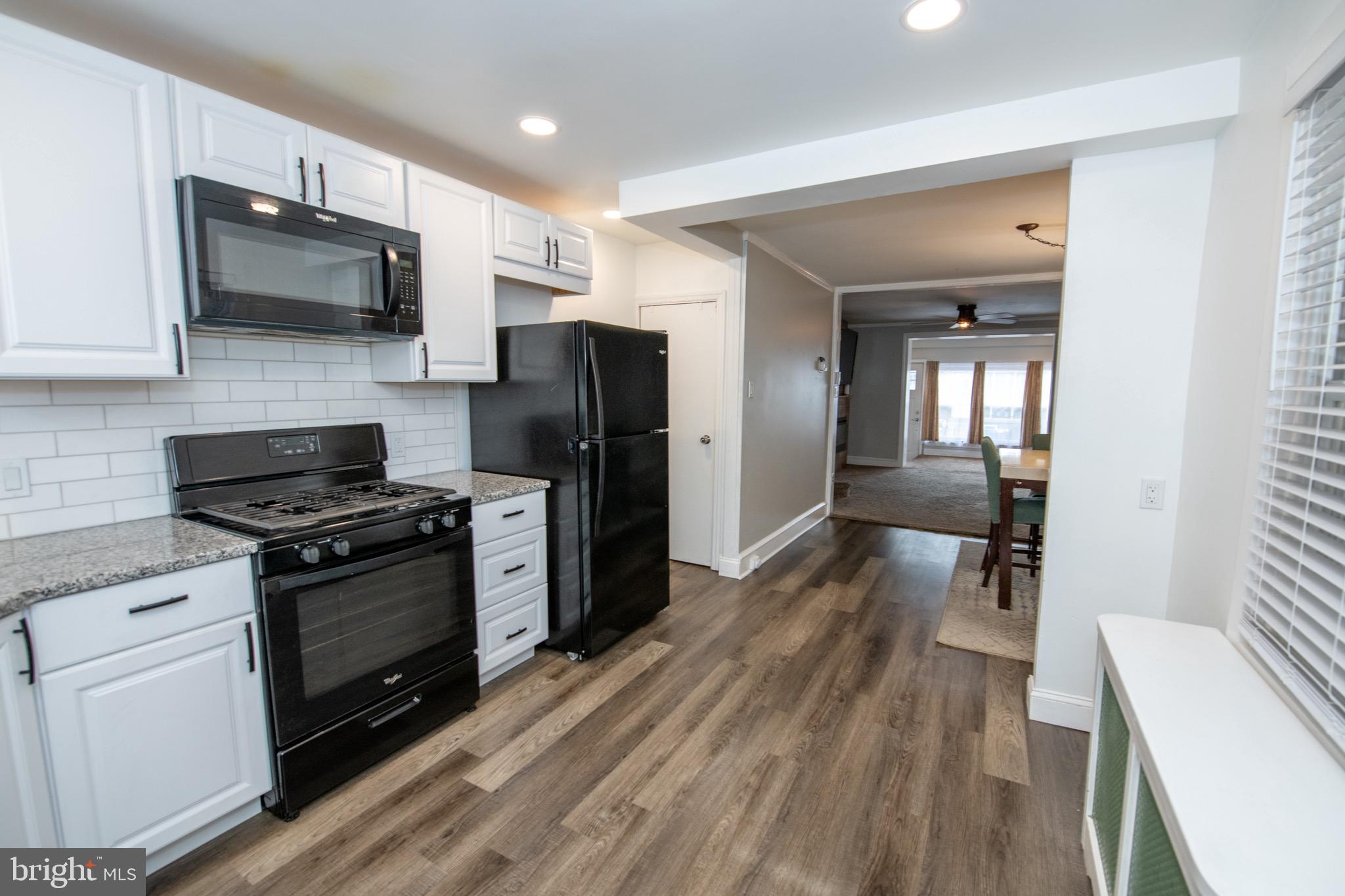 BRIDESBURG - Residential