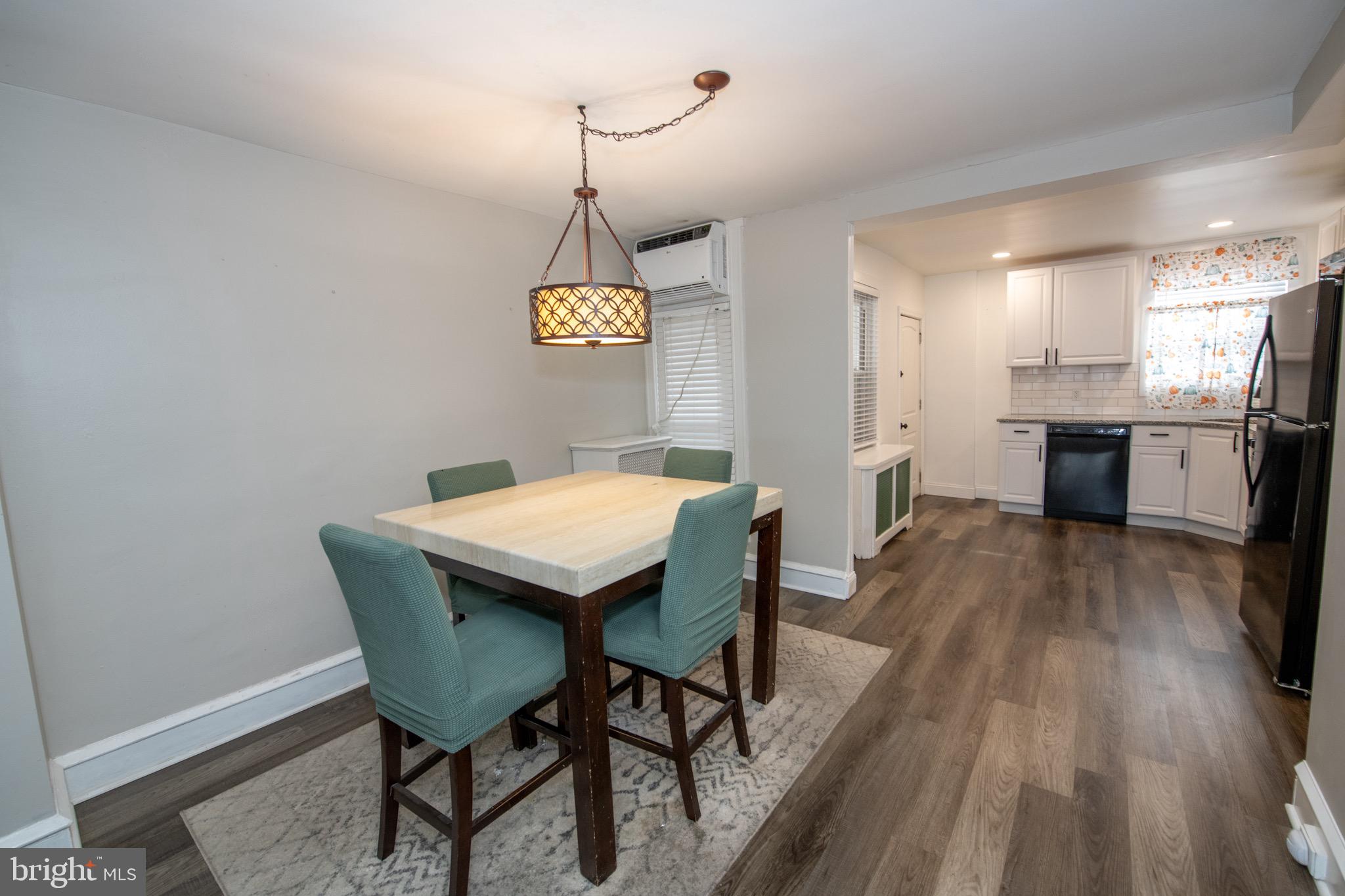 BRIDESBURG - Residential