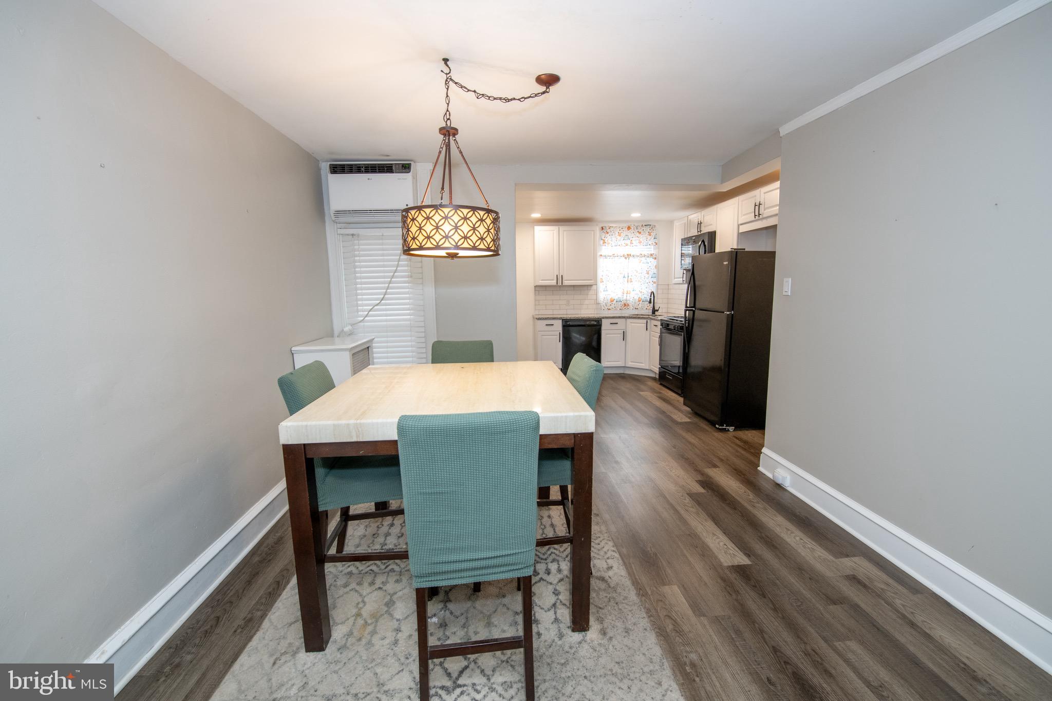 BRIDESBURG - Residential