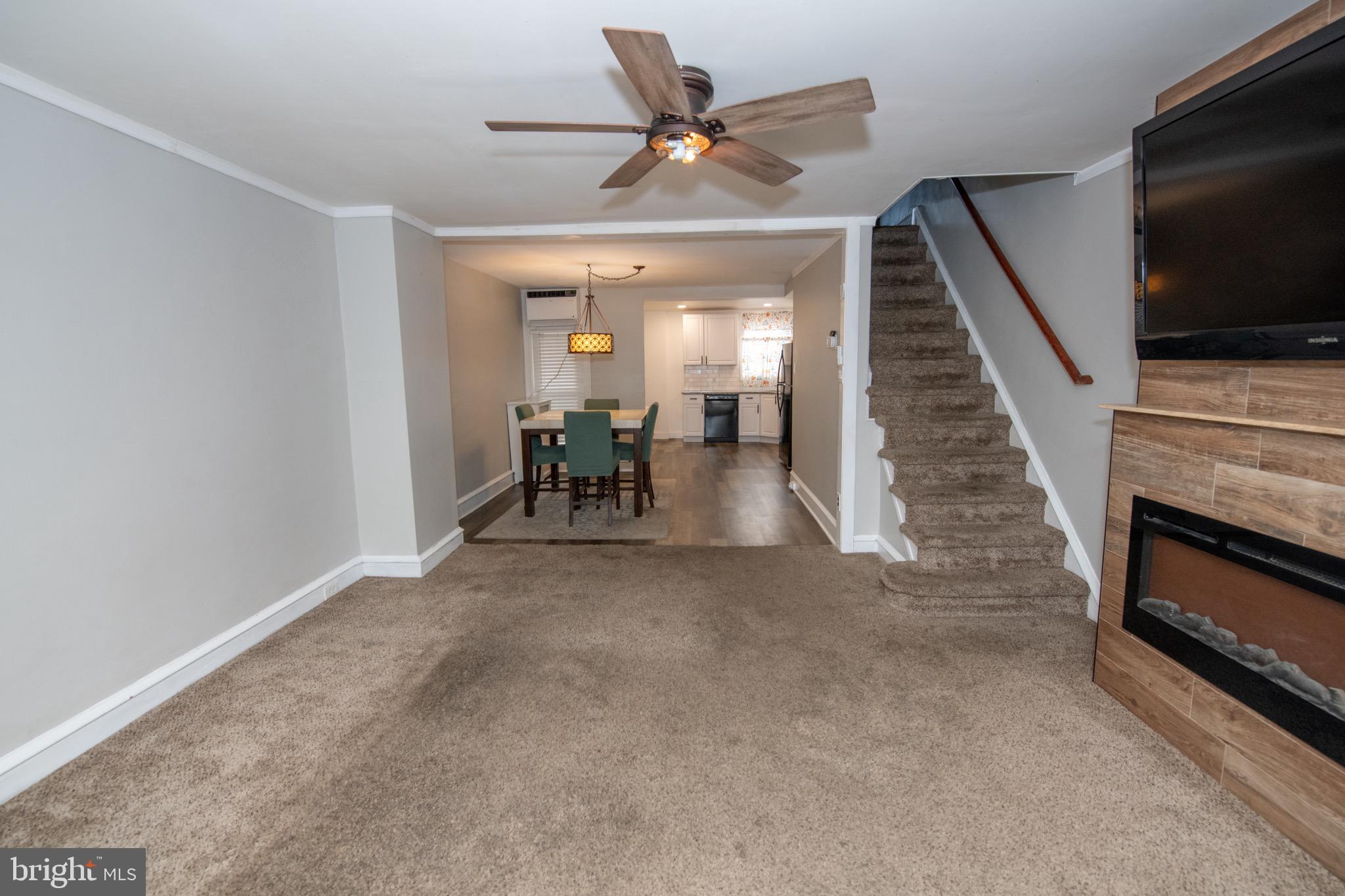 BRIDESBURG - Residential