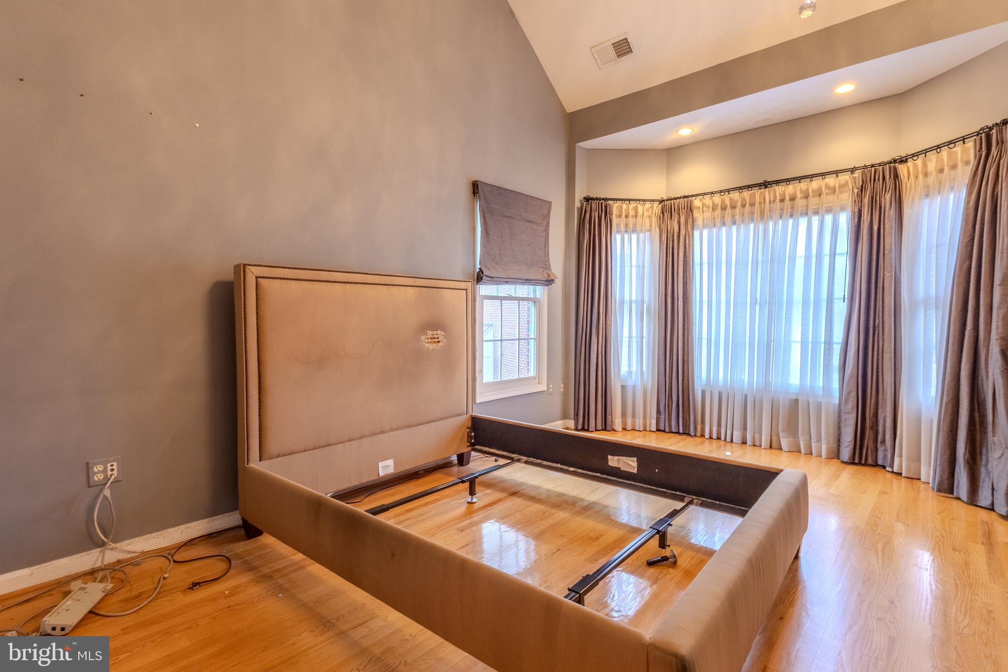 CAMERON HILL - Residential