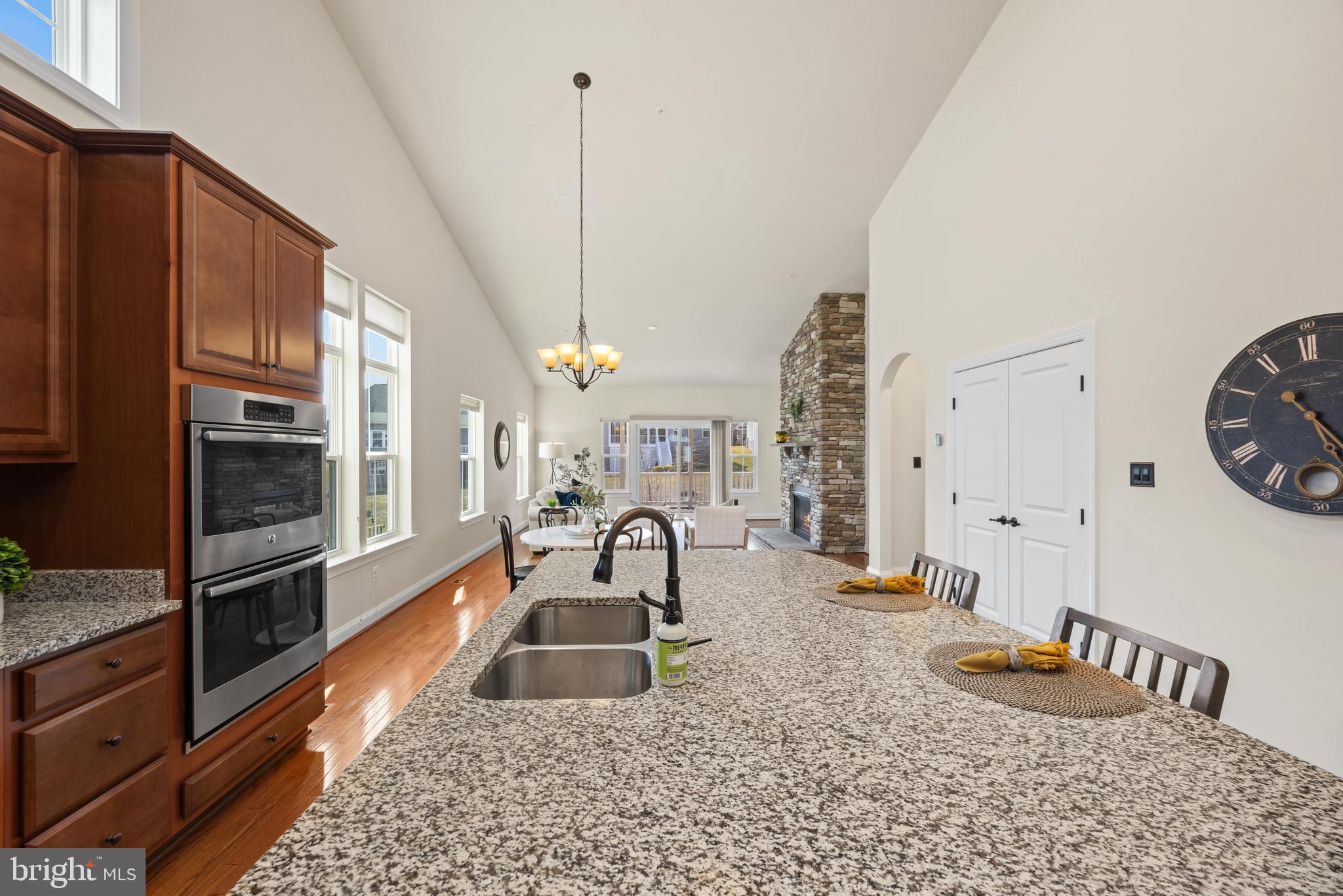 TWO RIVERS - Residential