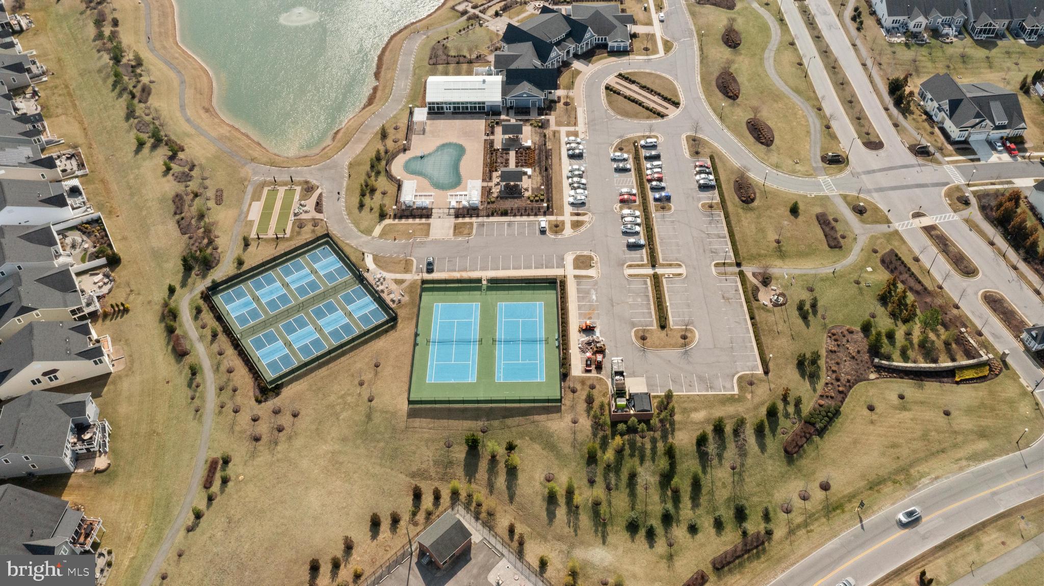 TWO RIVERS - Residential