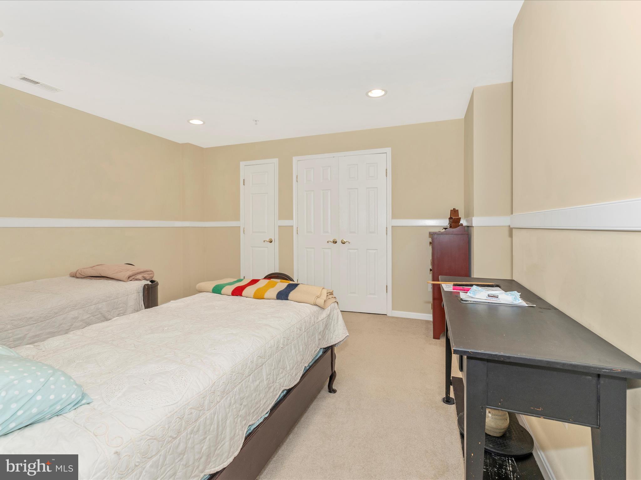 VILLAGES OF URBANA - Residential