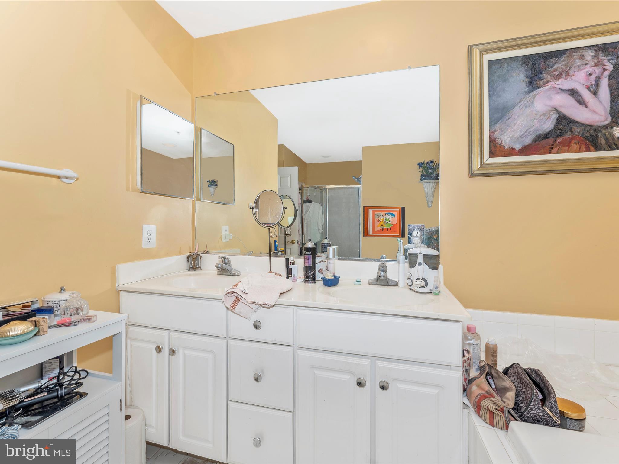 VILLAGES OF URBANA - Residential