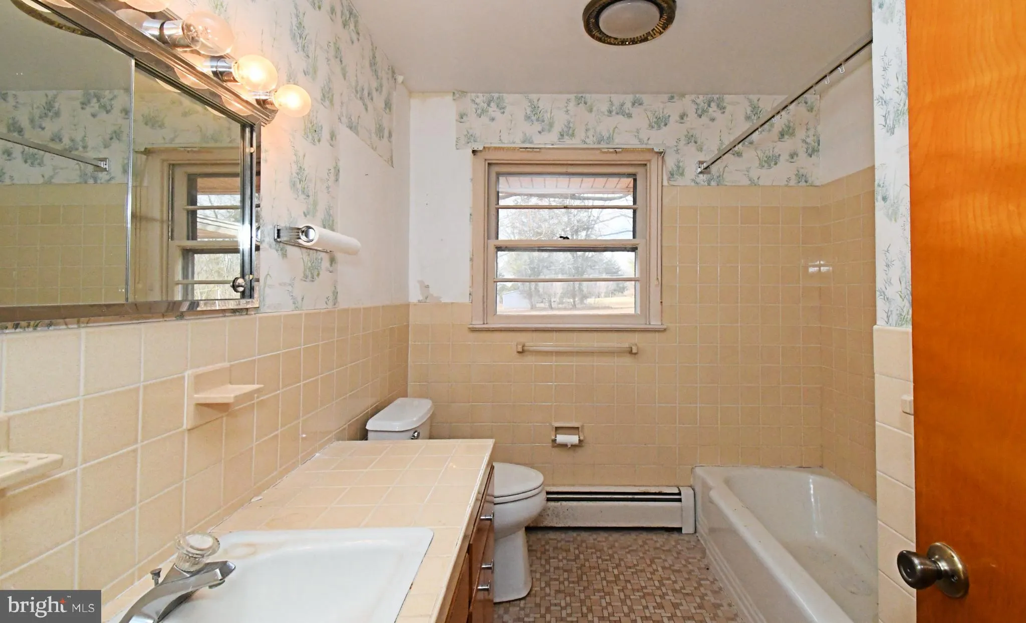 Schwenksville, Pennsylvania 19473, United States, 3 Bedrooms Bedrooms, ,2 BathroomsBathrooms,Residential,Active,253545