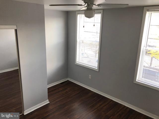 PORT RICHMOND - Residential Lease