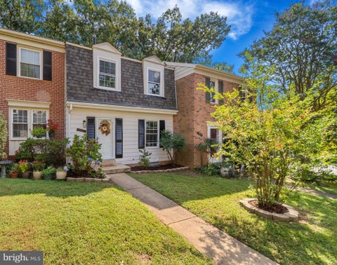 Photo of 4927 Van Masdag Court, ANNANDALE, VA 22003 (MLS # VAFX2341550)