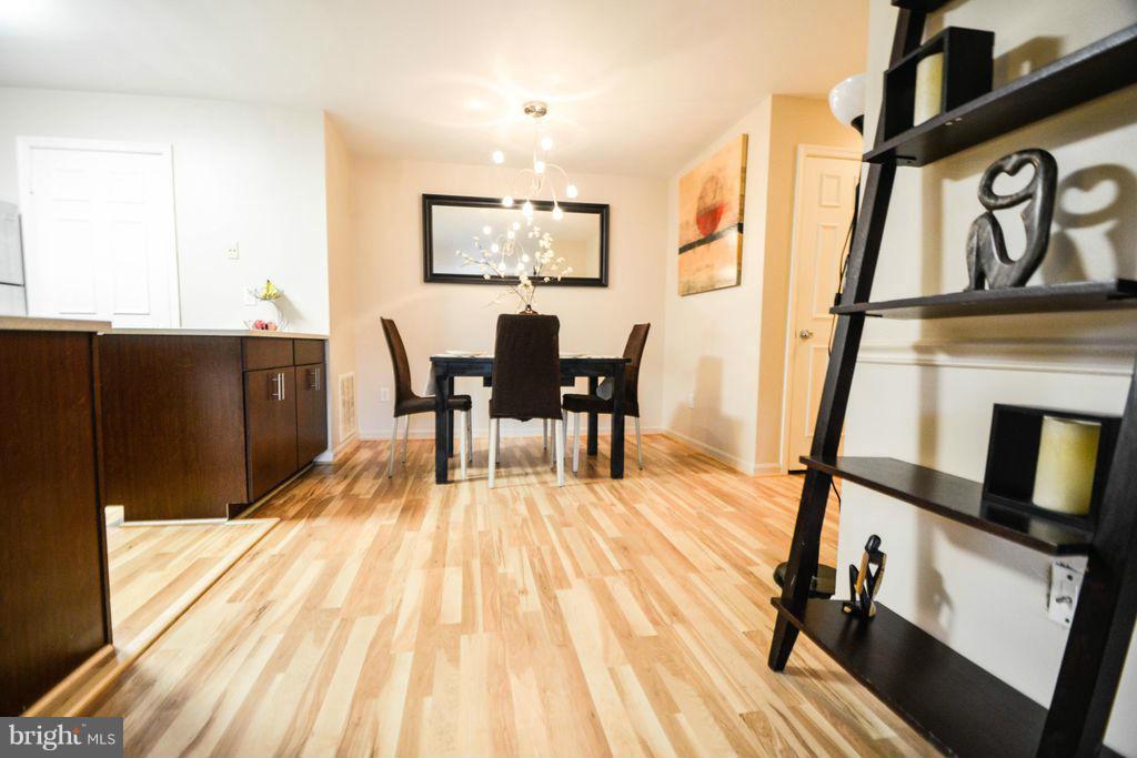 ESSEX HOUSE - Residential Lease