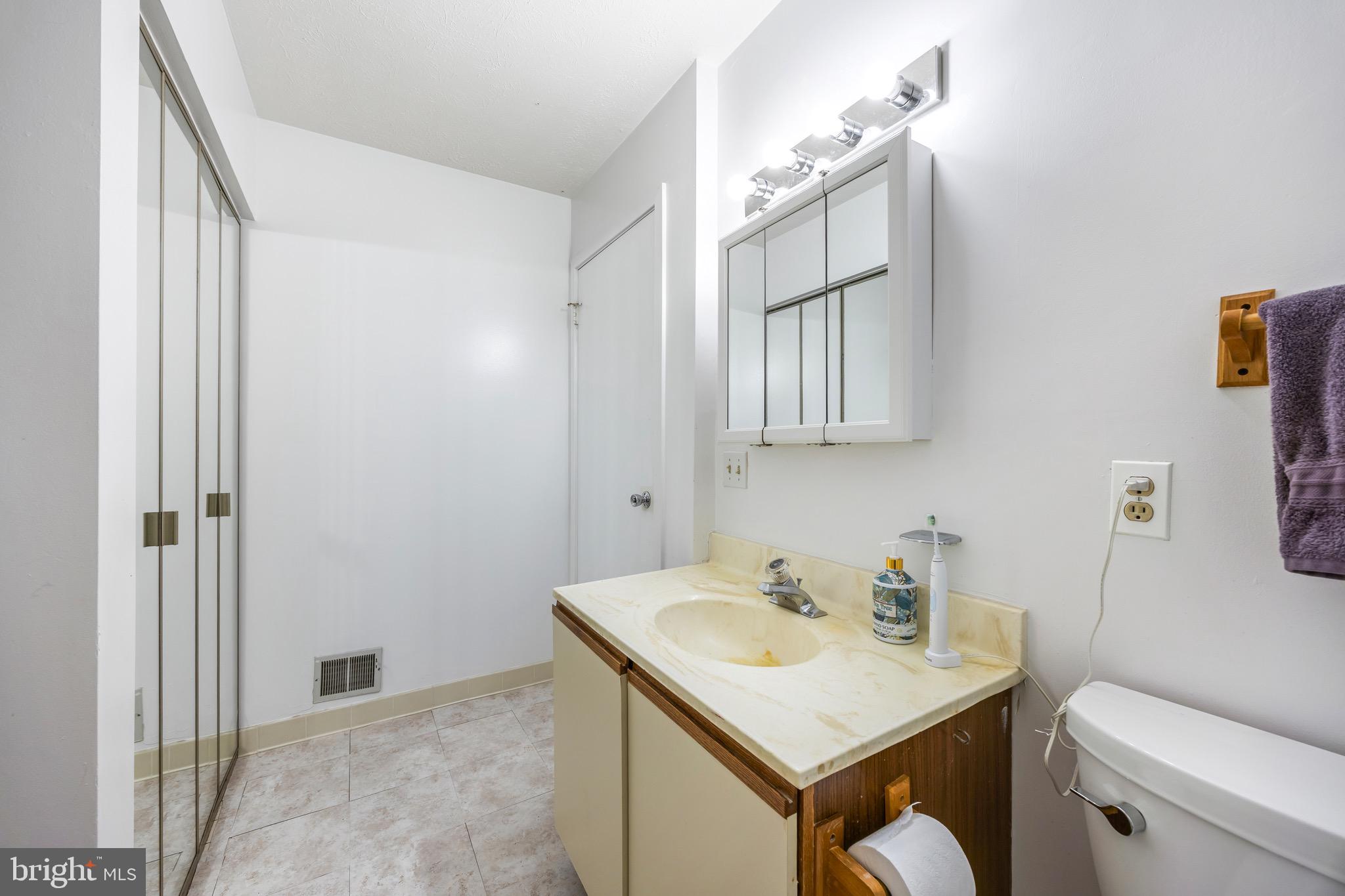 VILLAGE OF KINGS CONTRIVANCE - Residential