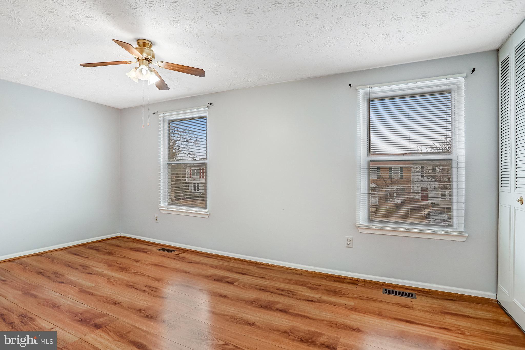 CALVERTON TOWNES - Residential