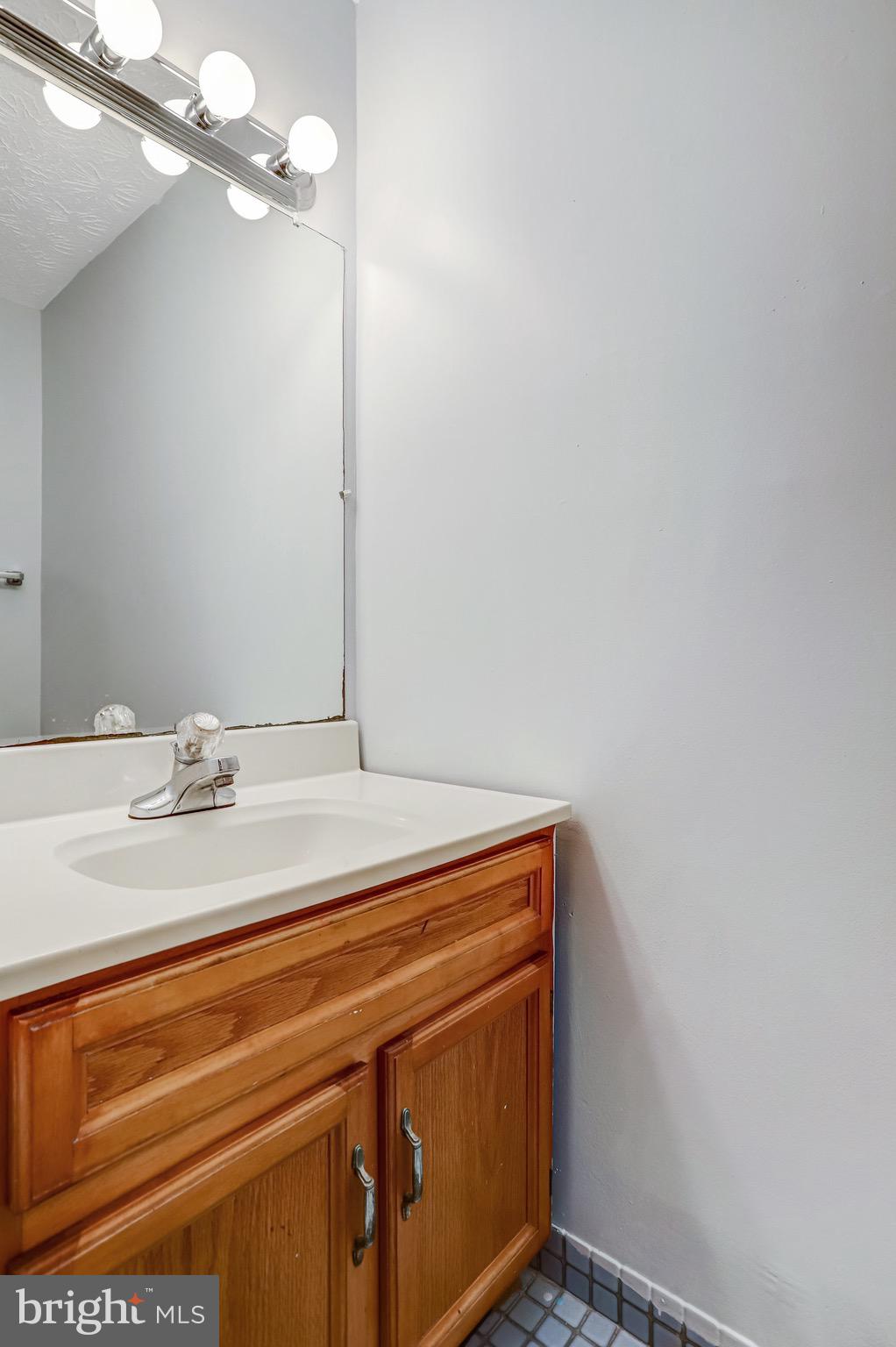 CALVERTON TOWNES - Residential