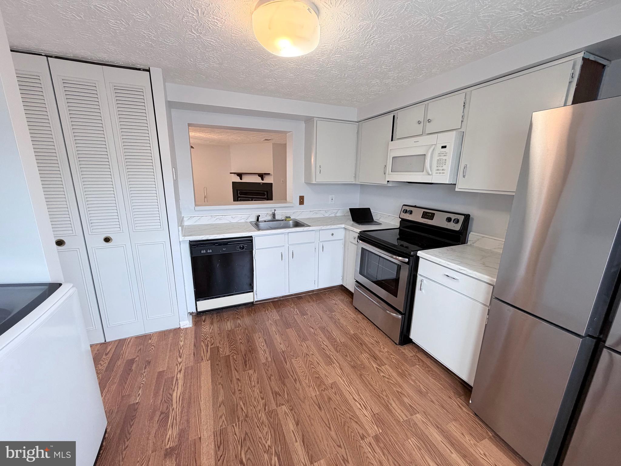 CALVERTON TOWNES - Residential