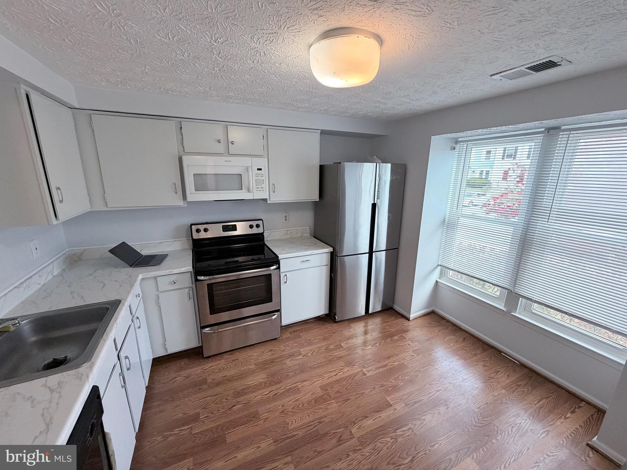 CALVERTON TOWNES - Residential