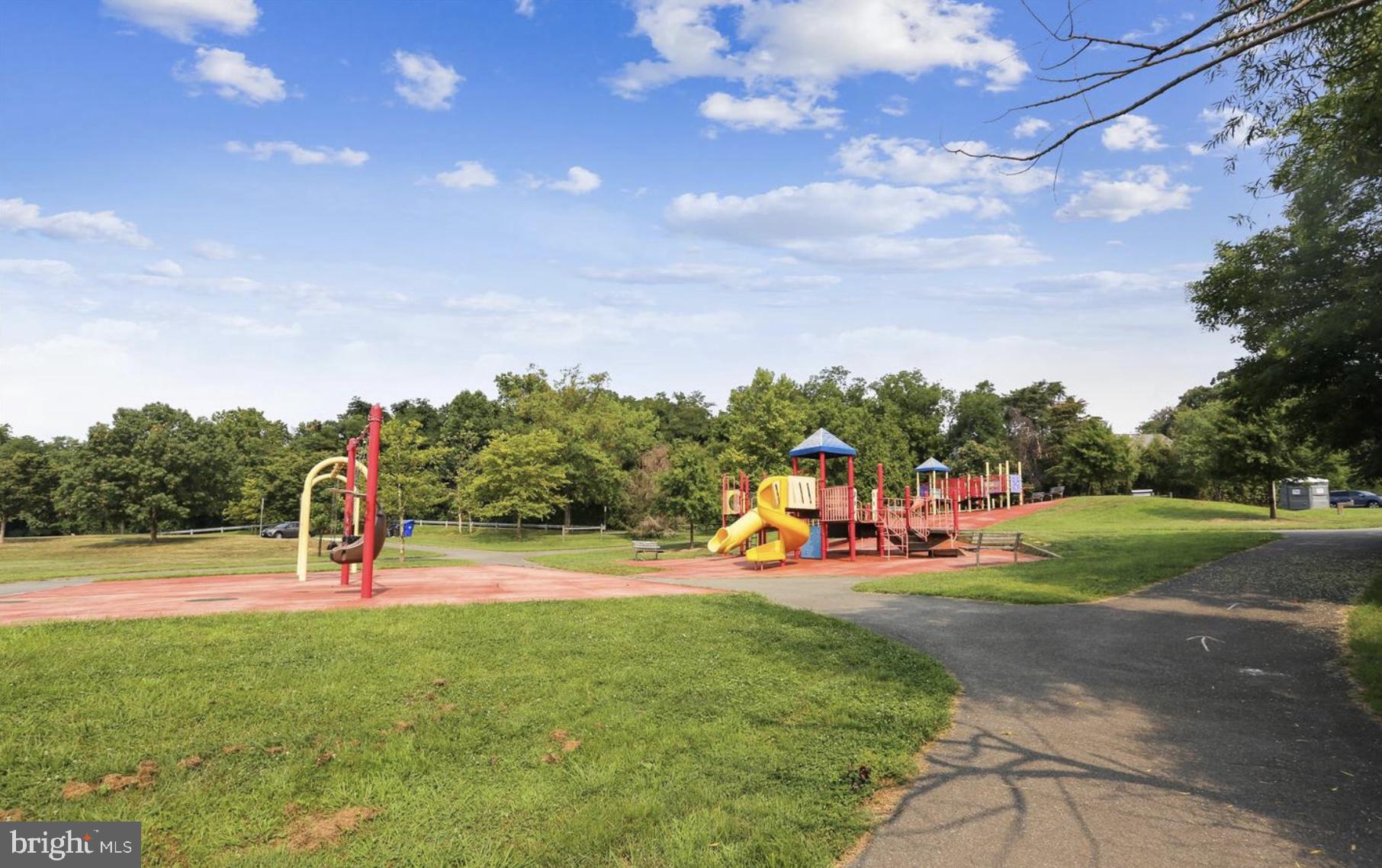 CALVERTON TOWNES - Residential