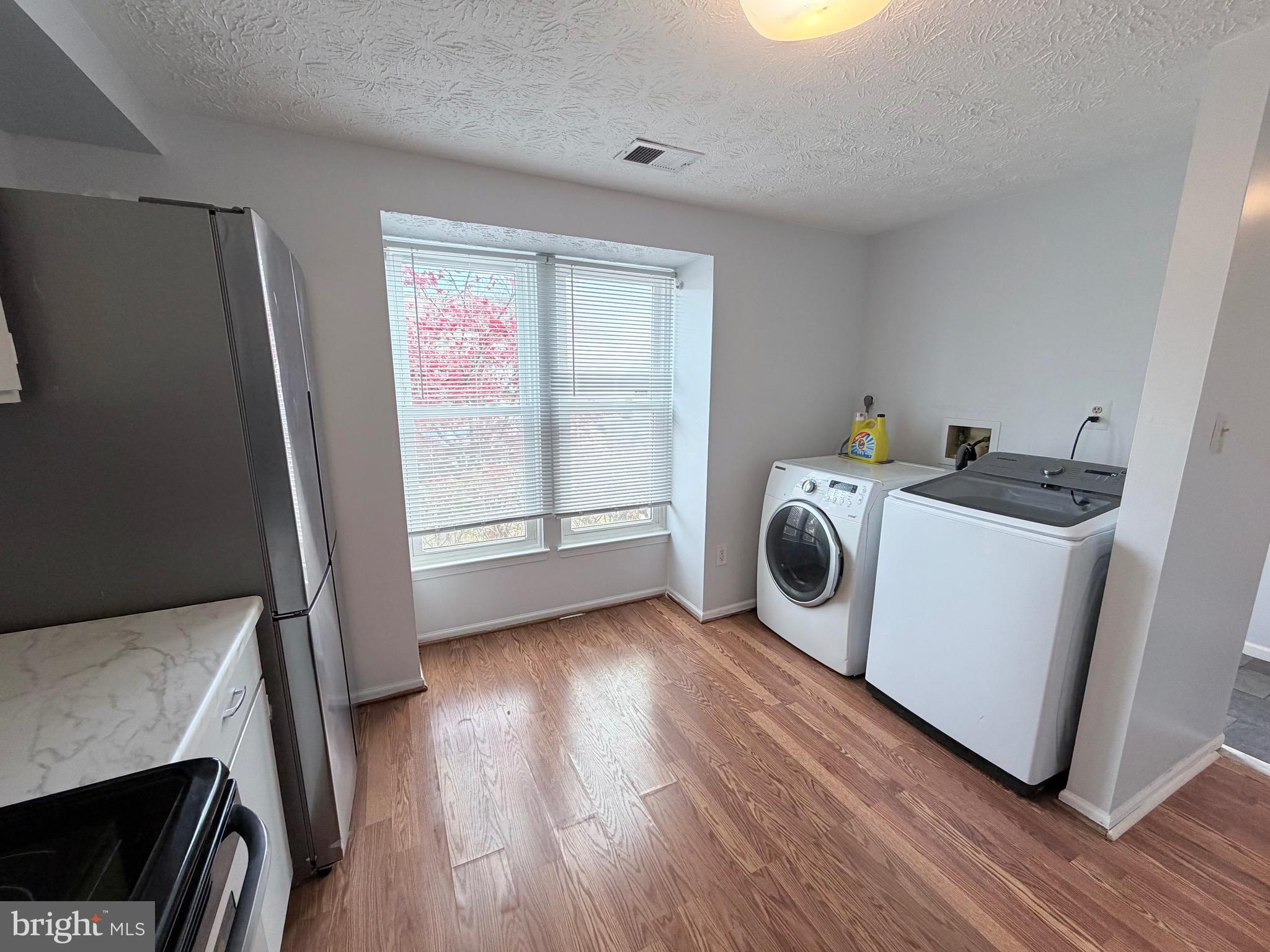 CALVERTON TOWNES - Residential