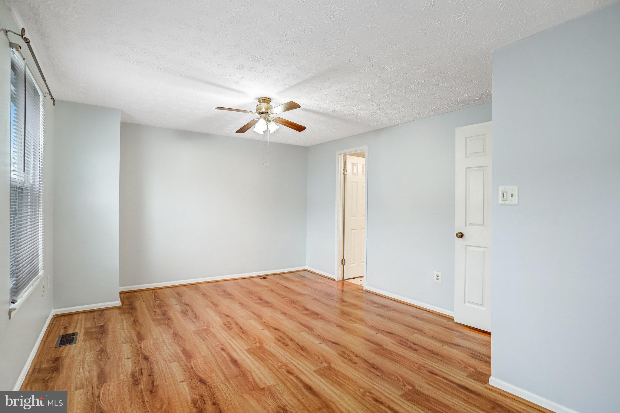 CALVERTON TOWNES - Residential