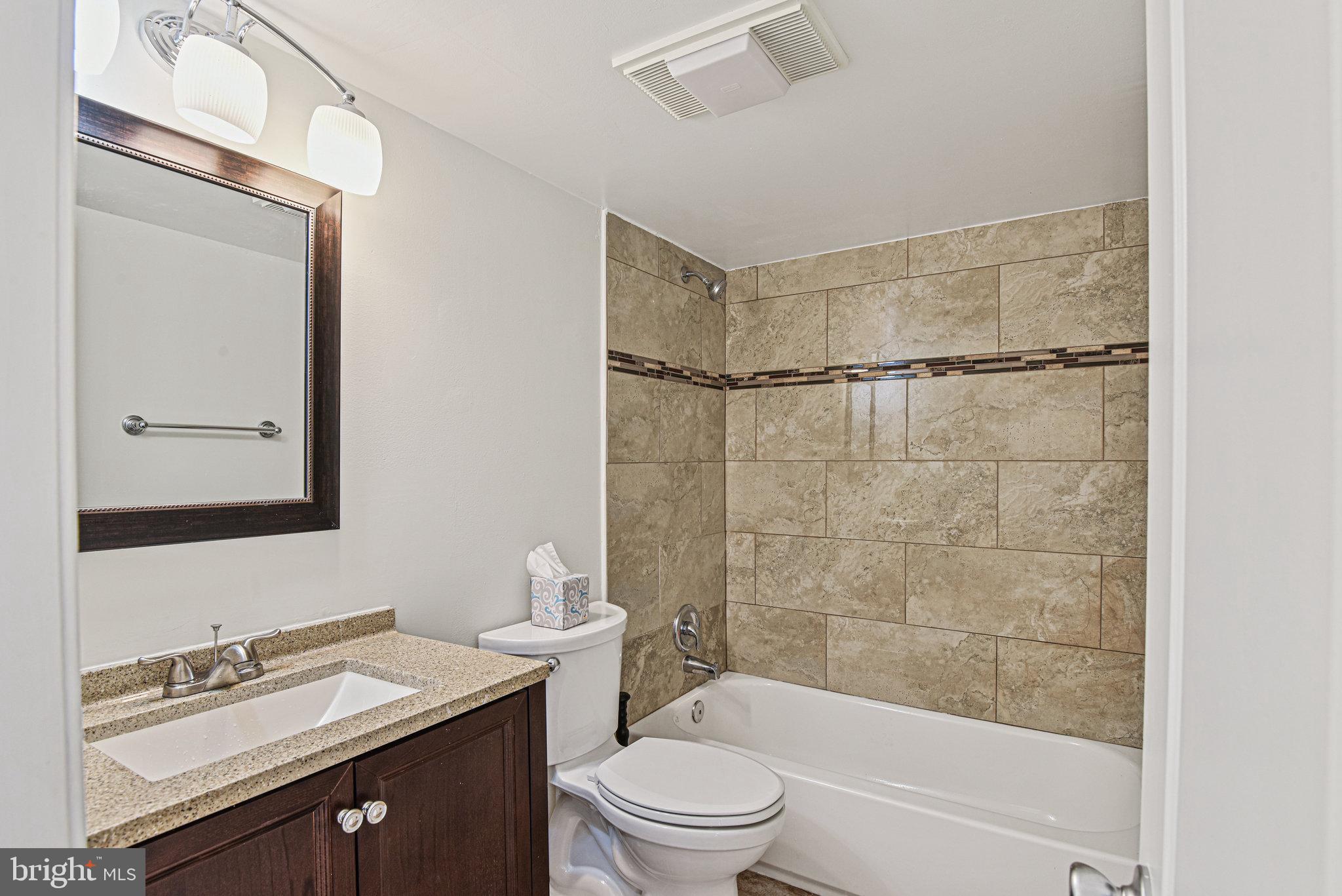 DALE CITY - Residential