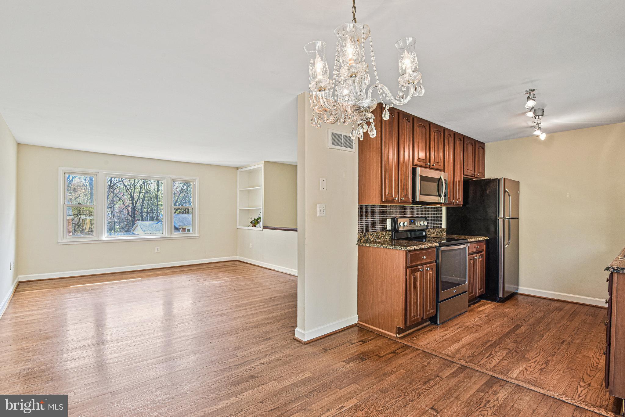 DALE CITY - Residential