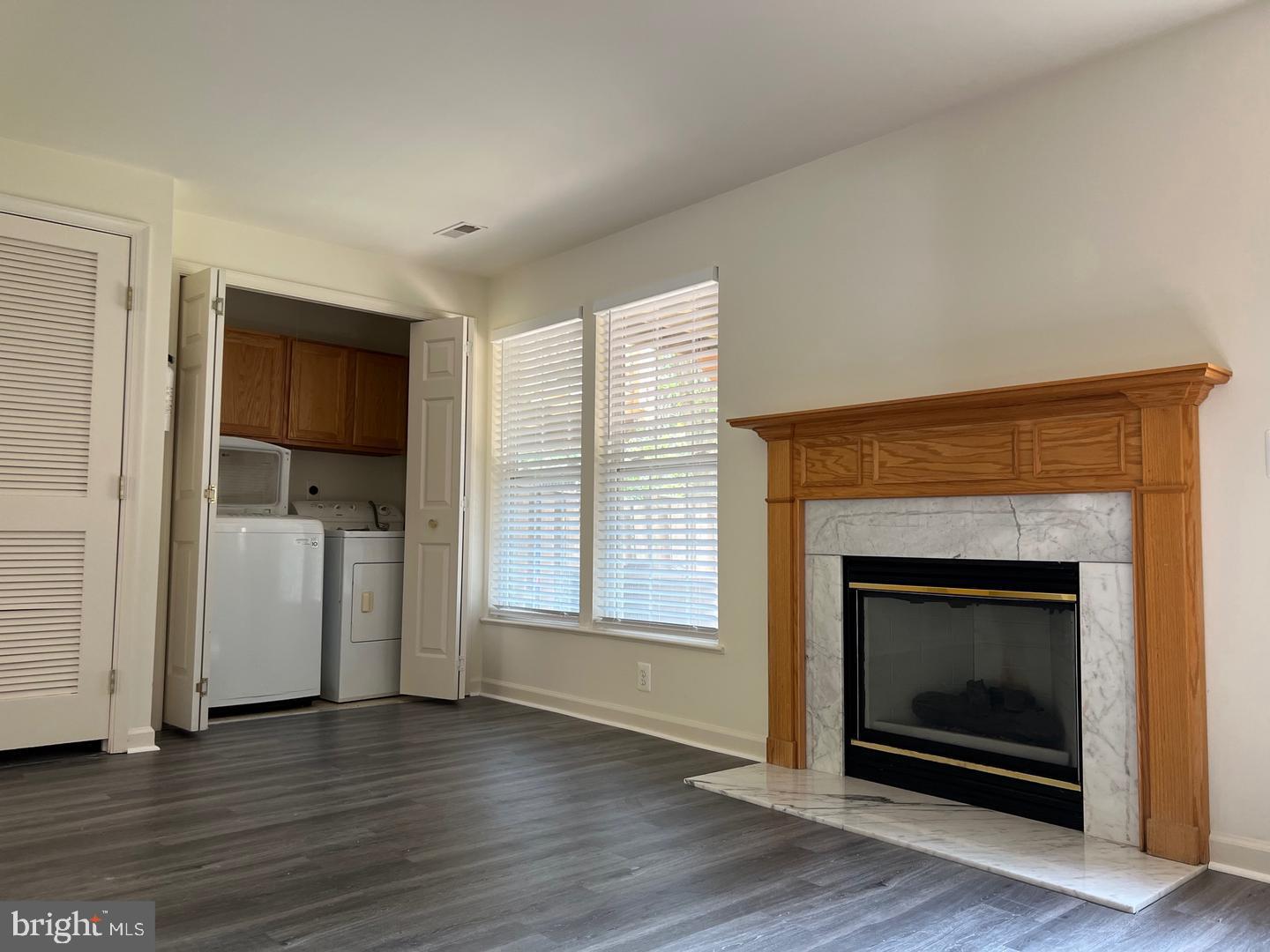 CENTRE RIDGE - Residential Lease