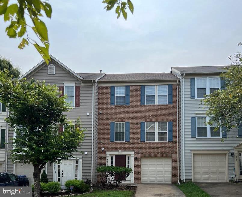 CENTRE RIDGE - Residential Lease