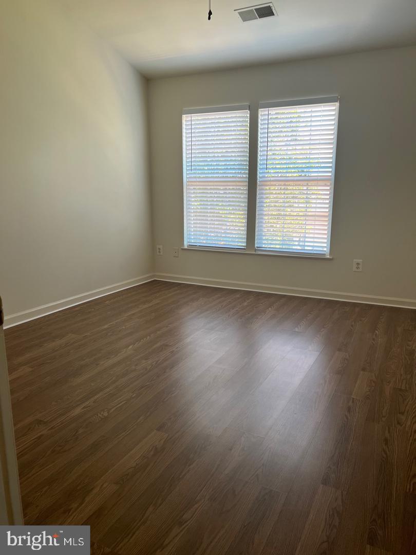 CENTRE RIDGE - Residential Lease