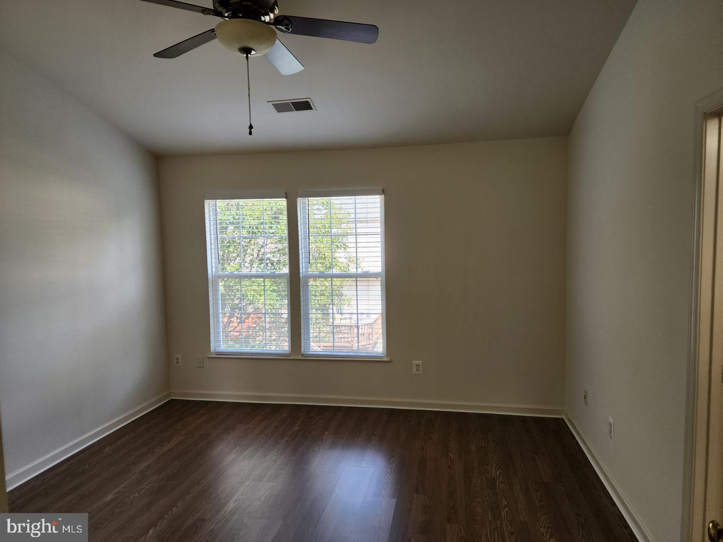 CENTRE RIDGE - Residential Lease