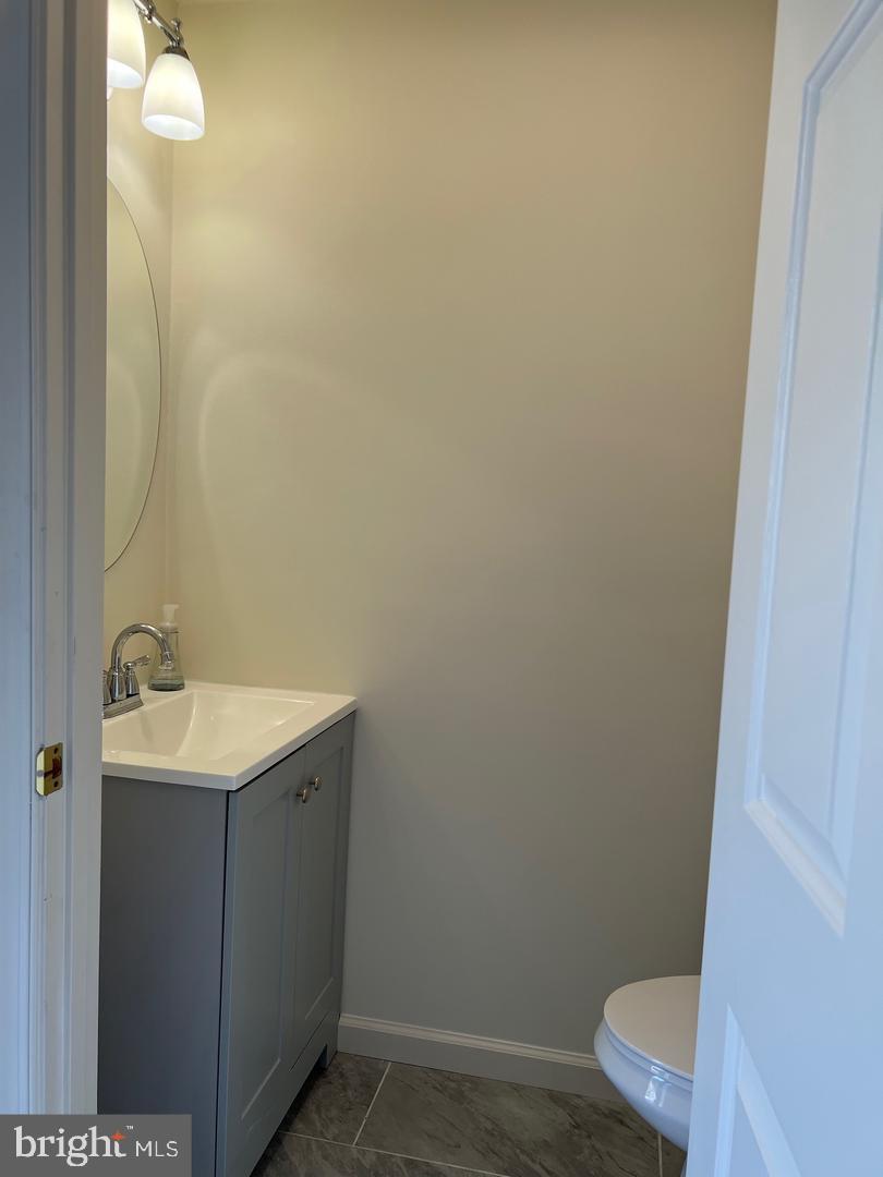 CENTRE RIDGE - Residential Lease