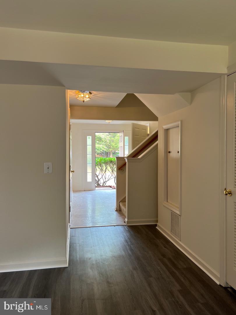 CENTRE RIDGE - Residential Lease