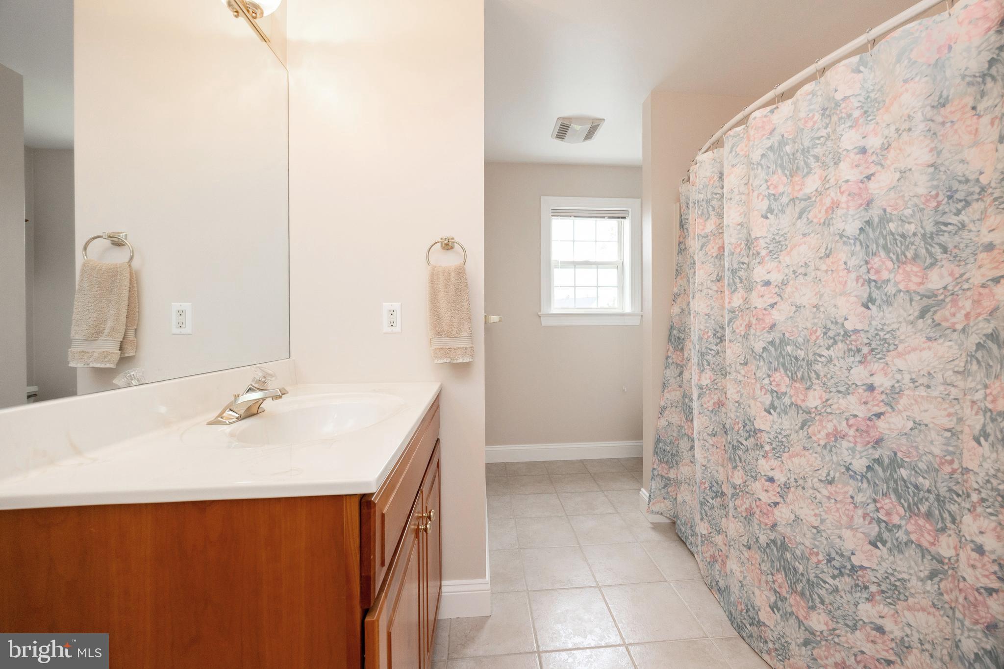 HIBERNIA HUNT - Residential