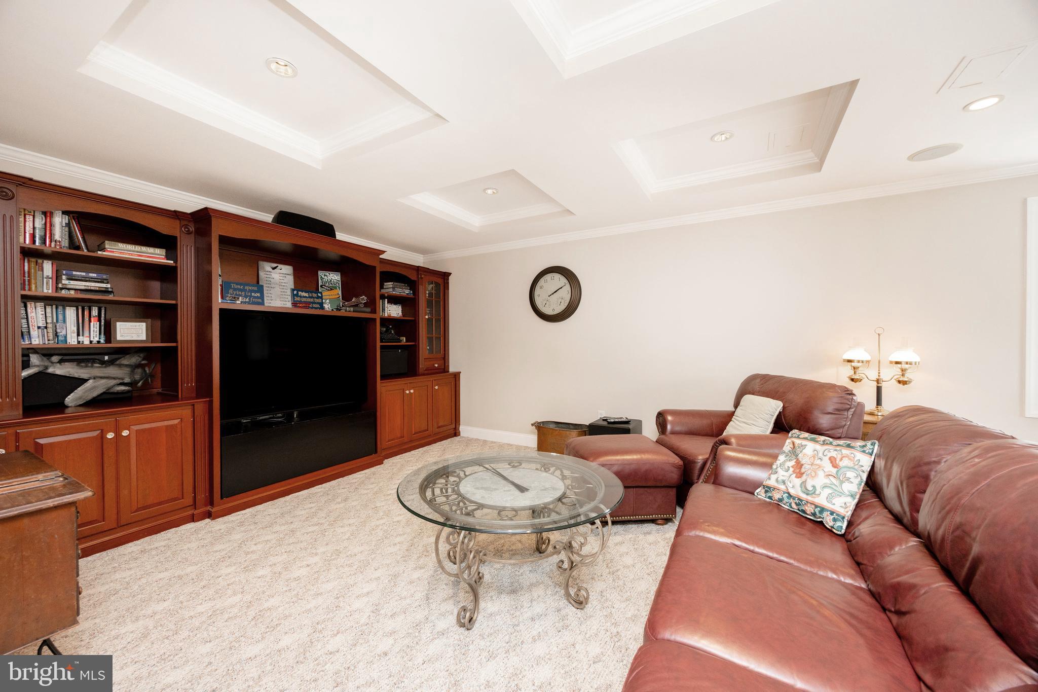 HIBERNIA HUNT - Residential