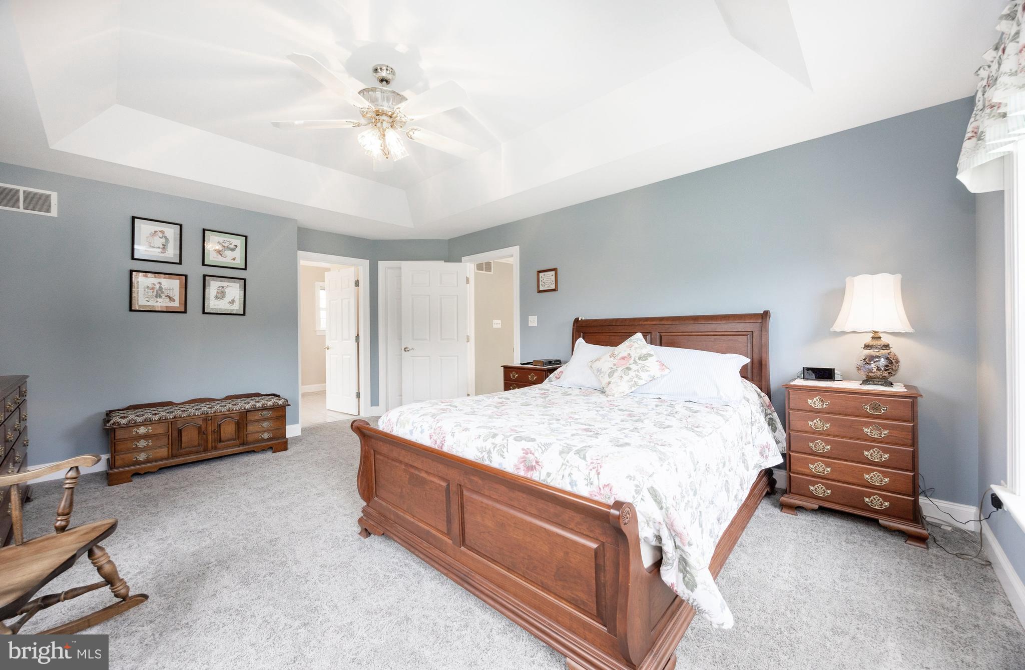 HIBERNIA HUNT - Residential