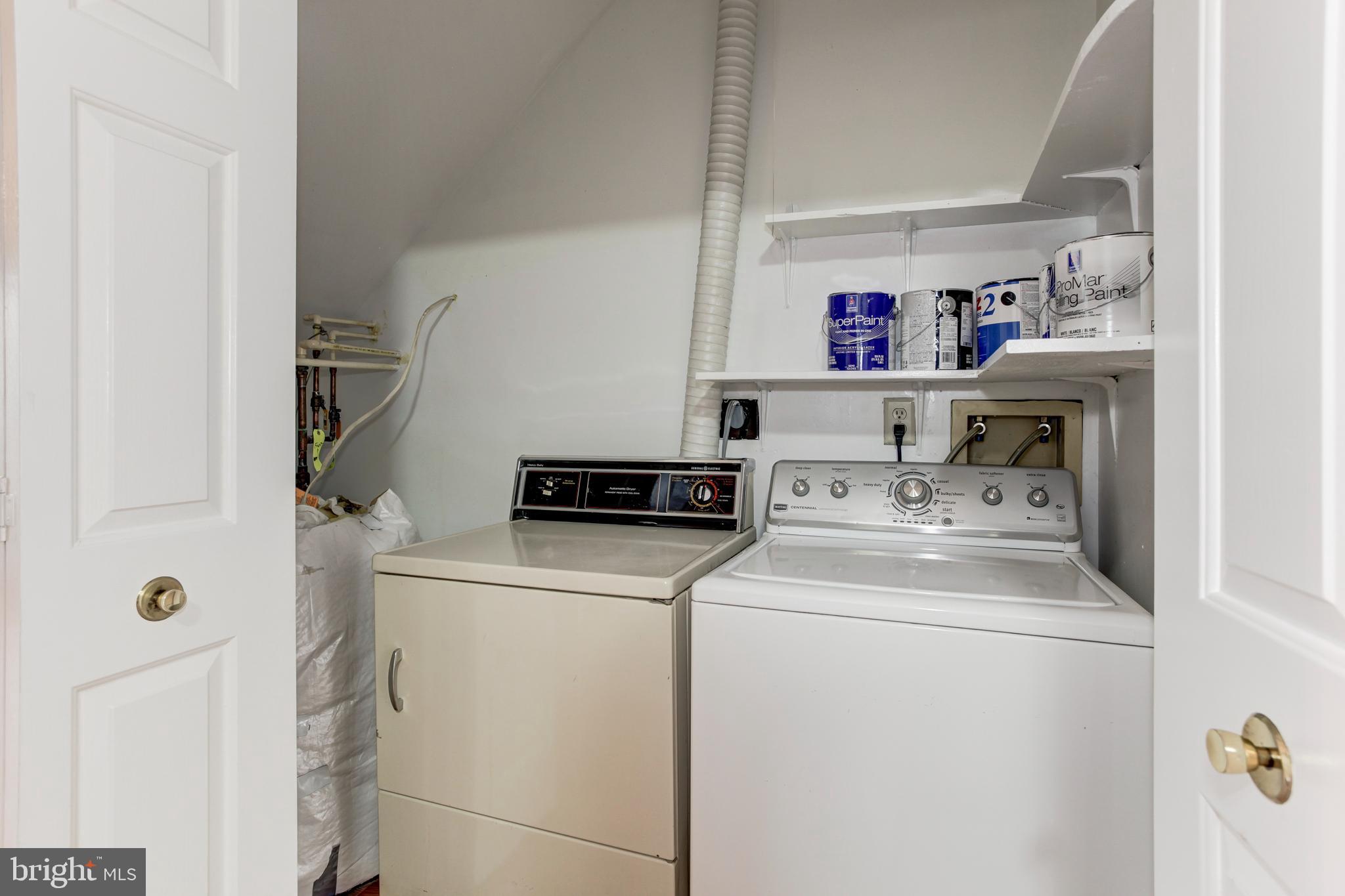 WOODSTONE - Residential Lease