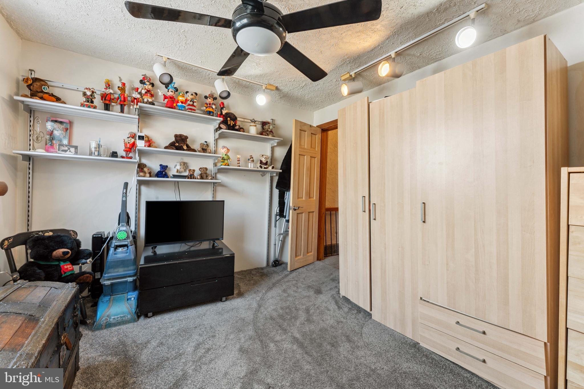 EAST PASSYUNK CROSSING - Residential