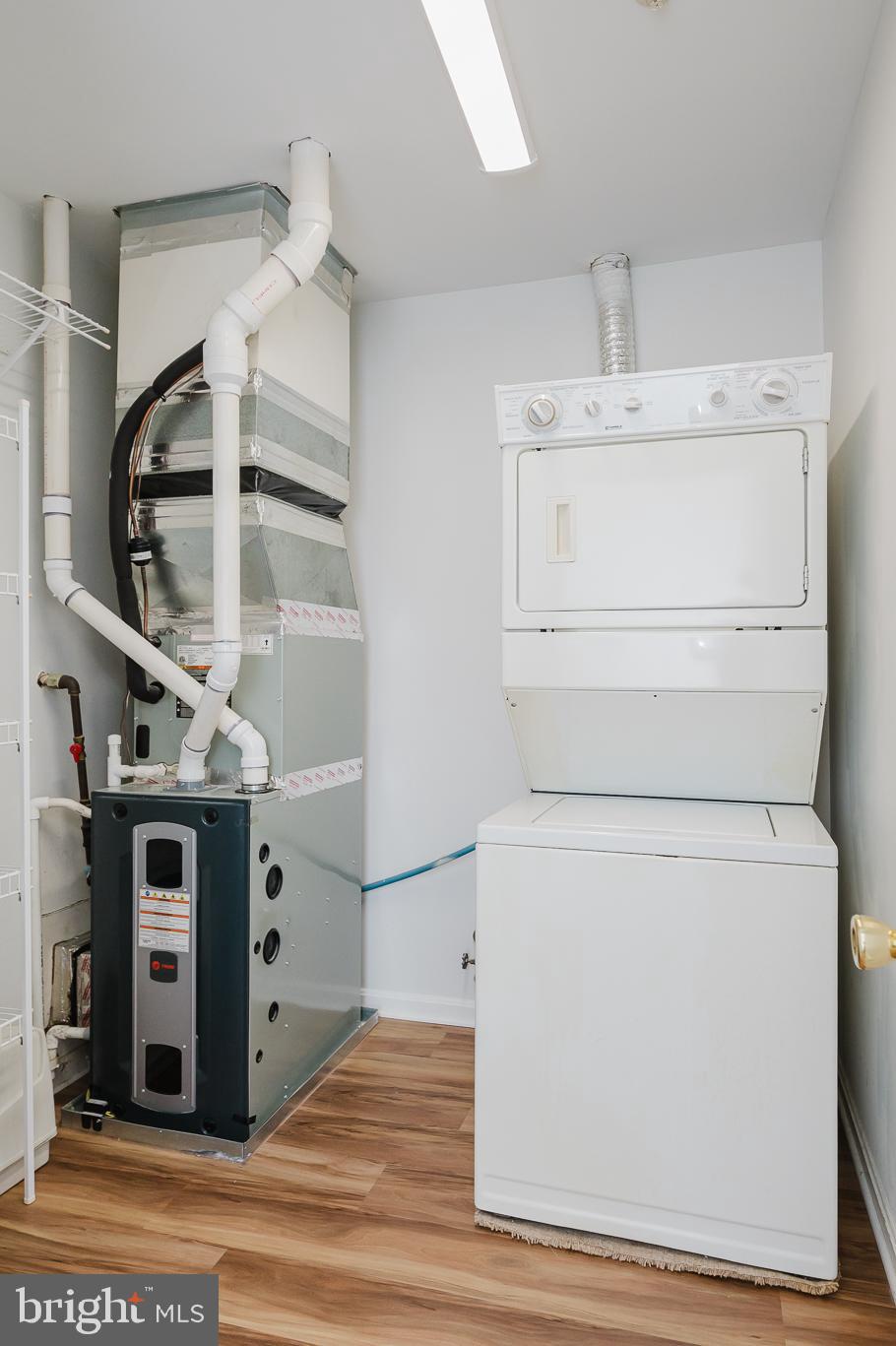 WINIFRED MANOR - Residential