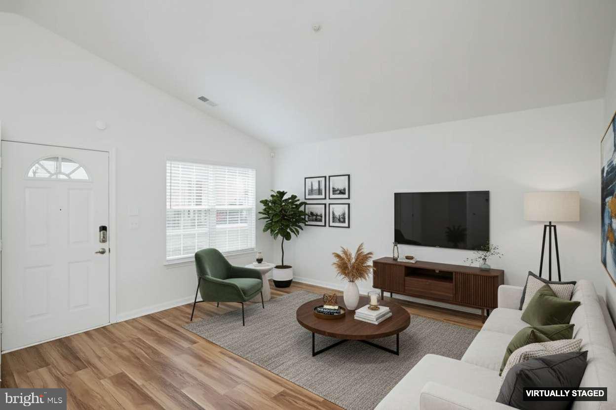 WINIFRED MANOR - Residential