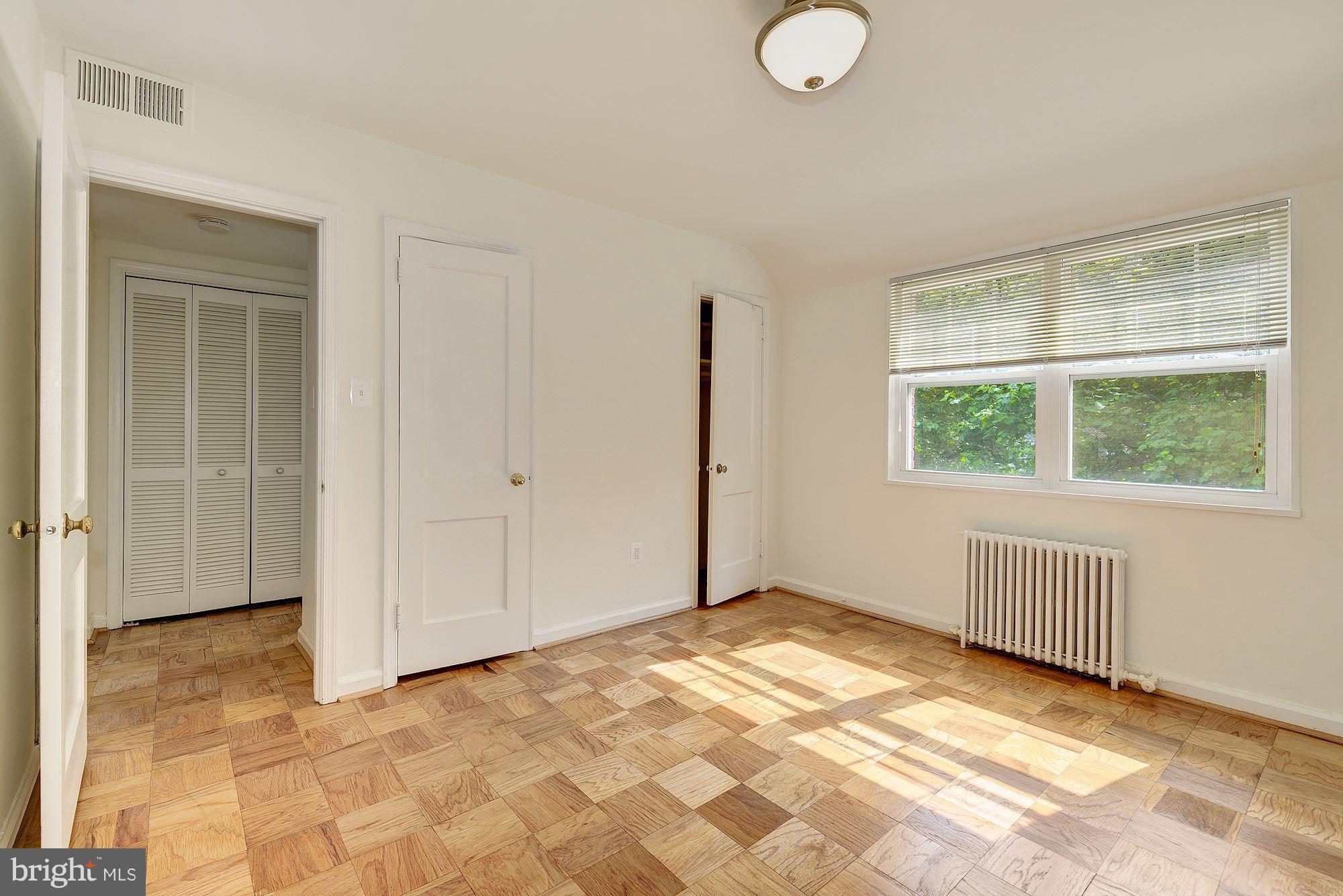 ROSSLYN HEIGHTS - Residential Lease