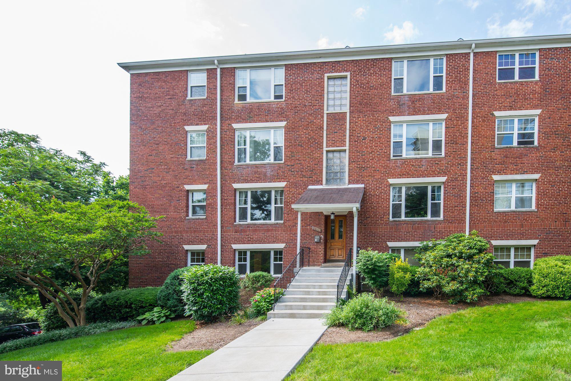 ROSSLYN HEIGHTS - Residential Lease