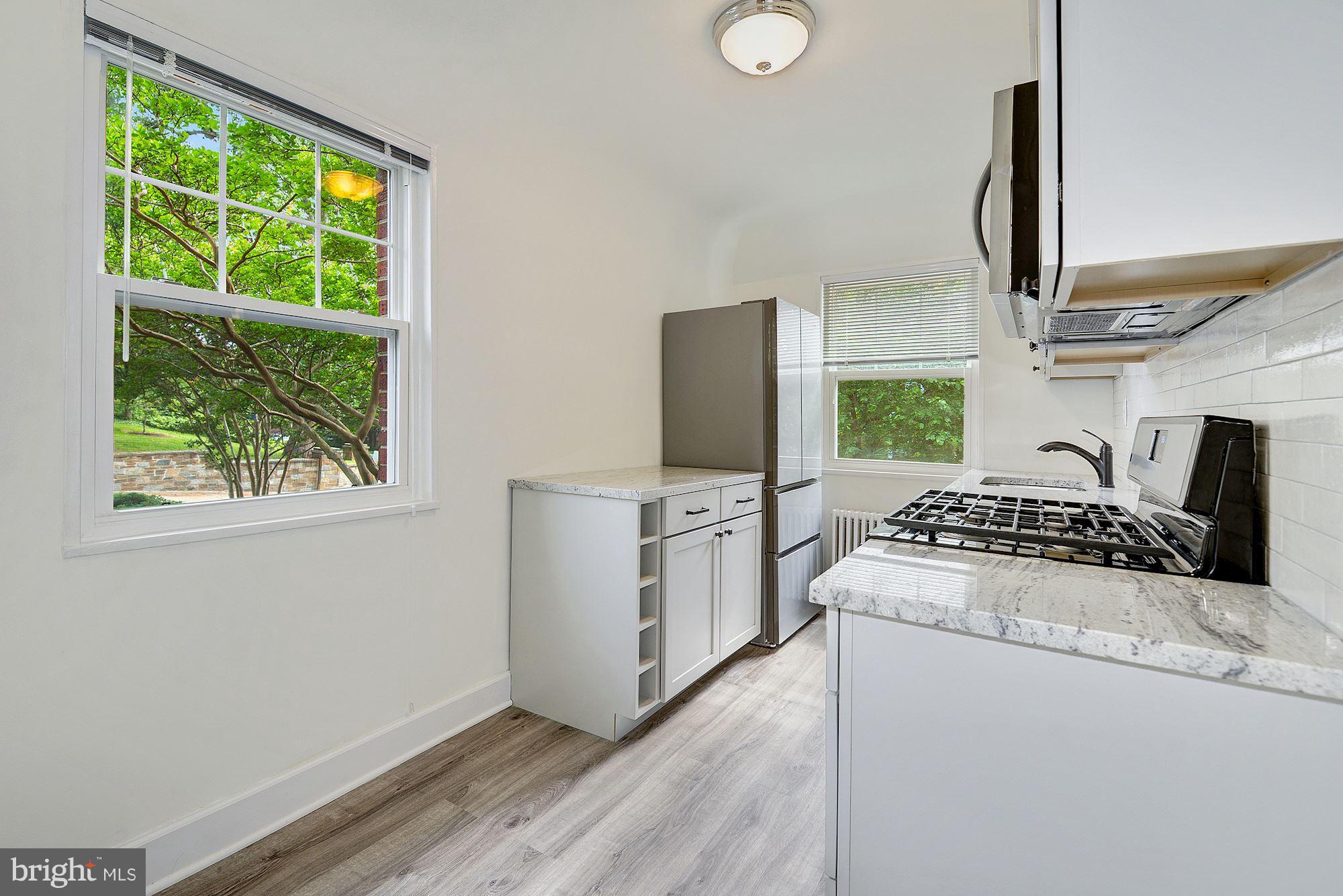 ROSSLYN HEIGHTS - Residential Lease